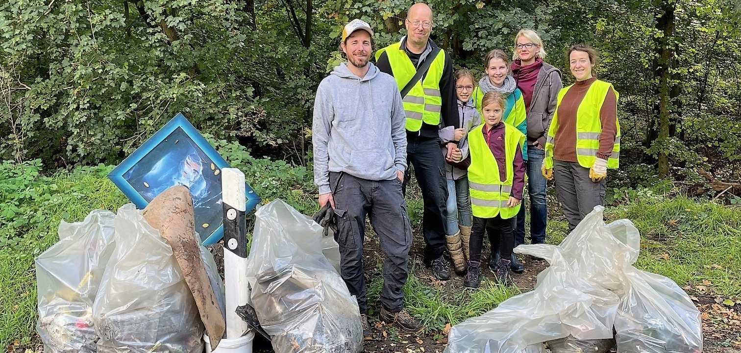 Der NABU mit seinen Müllbeuteln