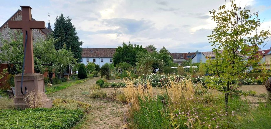 Der Klostergarten im Sommer