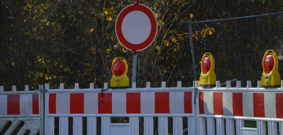 Symbol für Straßensperrung