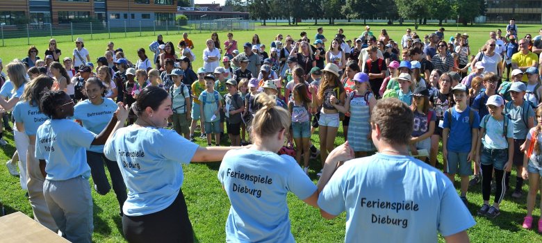 Die Betreuer beim Tanz