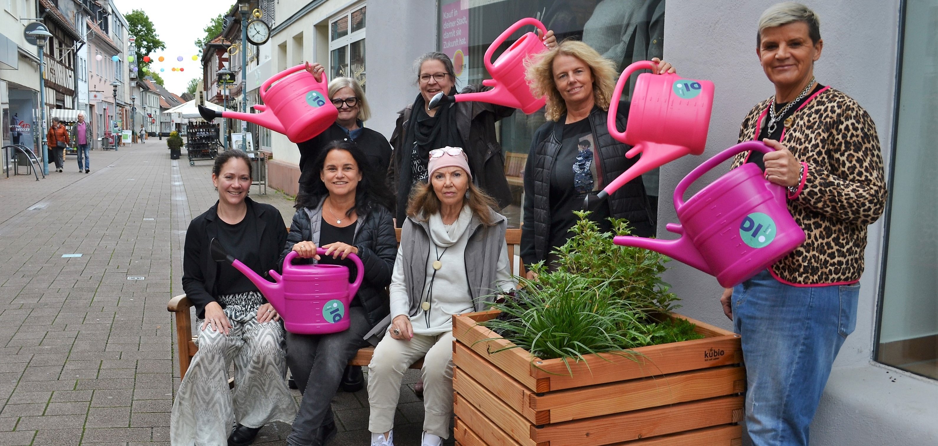 Pflanzkübel und Patinnen